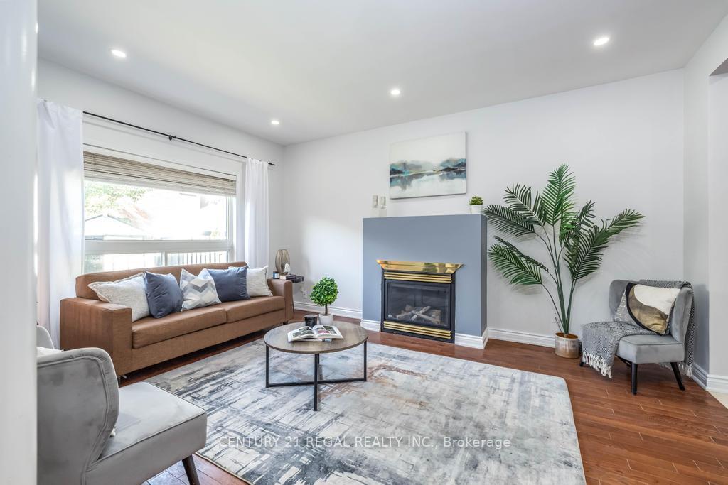 Photo 11 of 12 Salt Drive, Ajax, South East — HOMEH