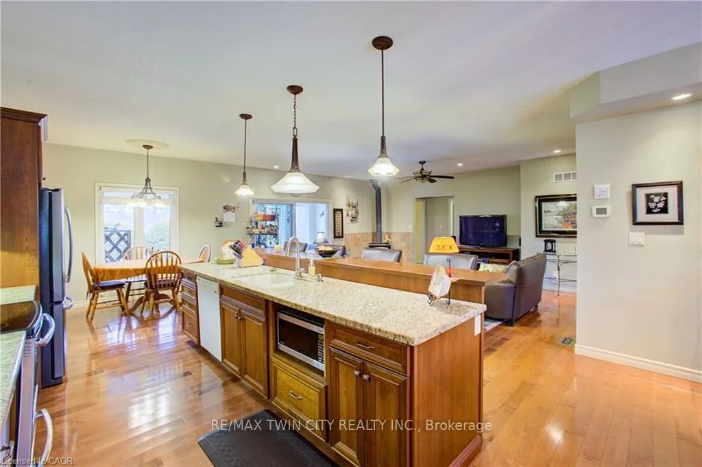 Photo 18 of 122287 Concession 8 Road, West Grey — HOMEH