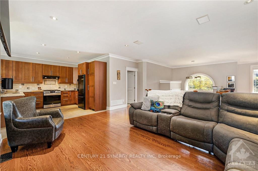 Photo 3 of 6275 Apple Orchard Road, Ottawa, Greely — HOMEH