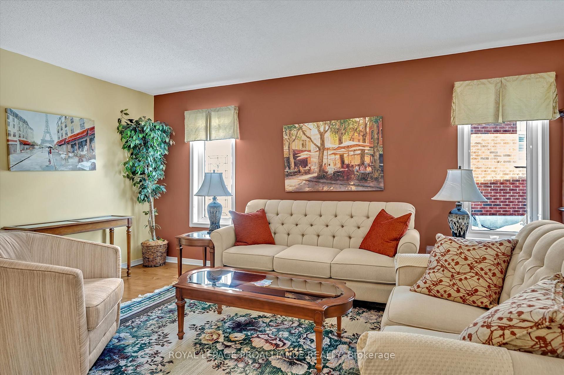 Photo 7 of 236 Tobin Court, Peterborough, Northcrest Ward 5 — HOMEH