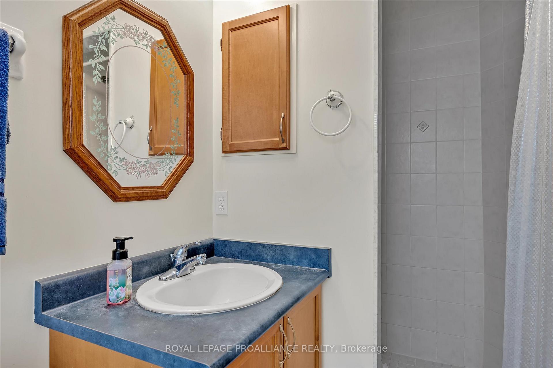 Photo 20 of 236 Tobin Court, Peterborough, Northcrest Ward 5 — HOMEH