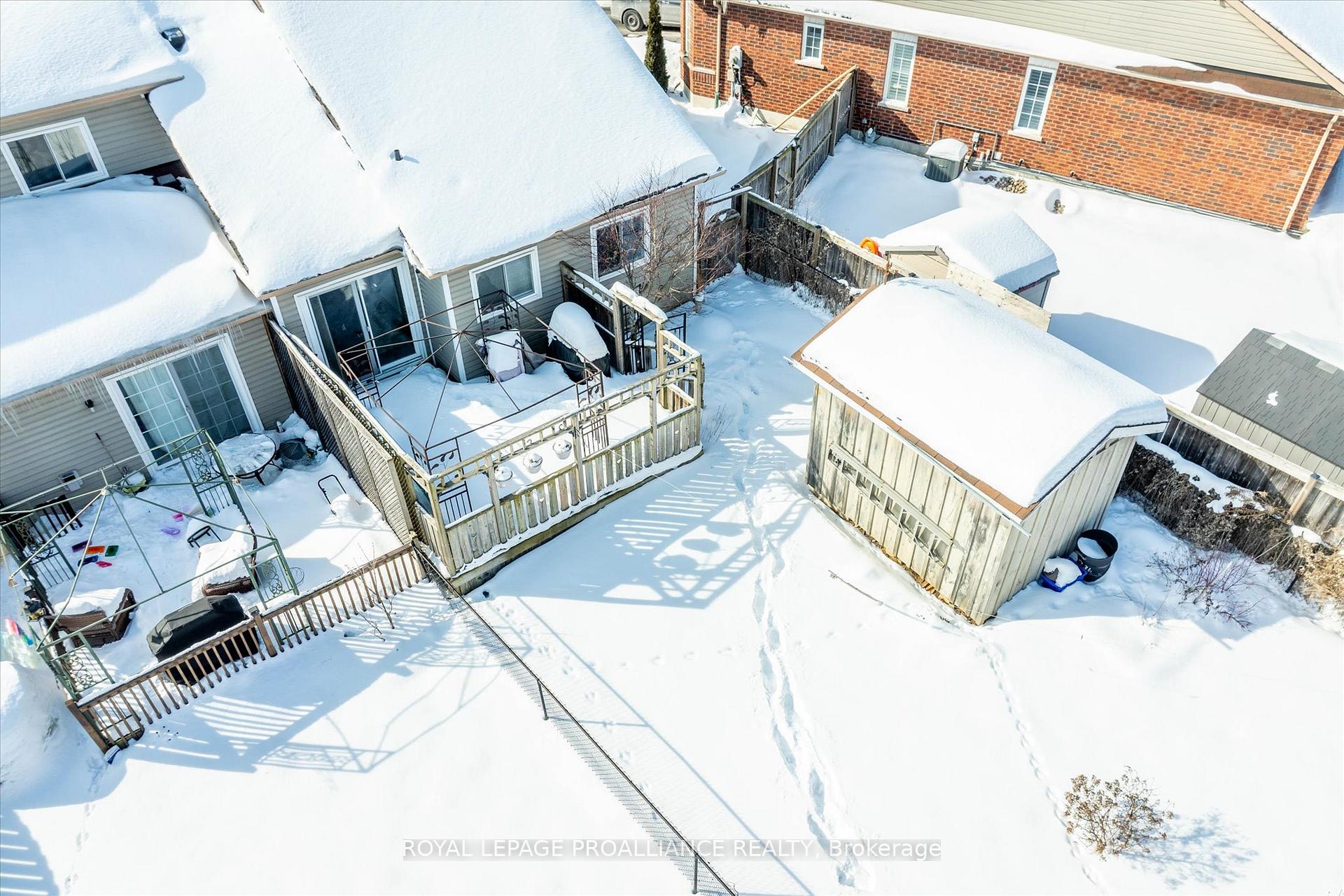 Photo 45 of 236 Tobin Court, Peterborough, Northcrest Ward 5 — HOMEH