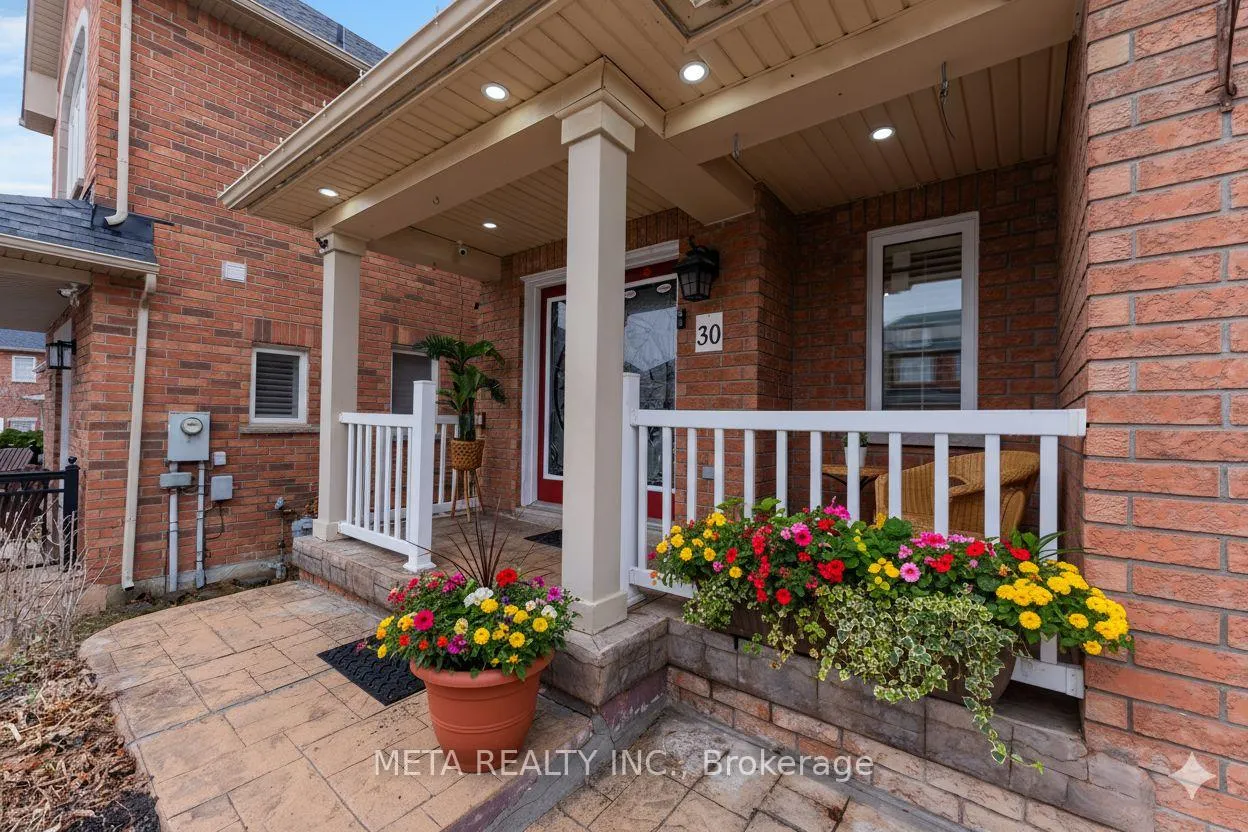 Photo 3 of 30 Krakow Street, Brampton, Bram West — HOMEH