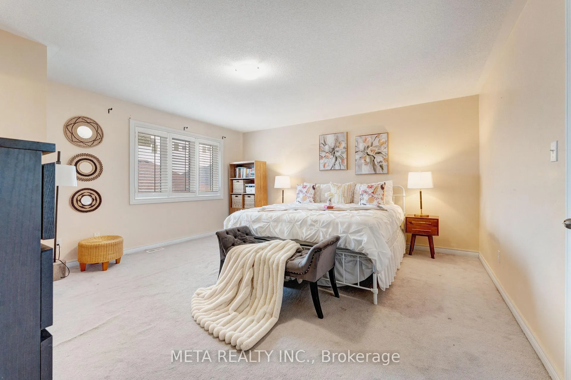 Photo 13 of 30 Krakow Street, Brampton, Bram West — HOMEH
