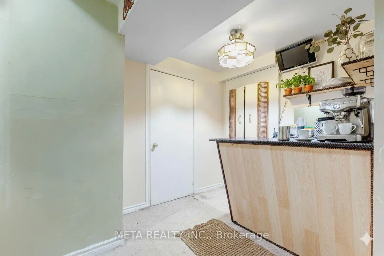 Photo 25 of 30 Krakow Street, Brampton, Bram West — HOMEH