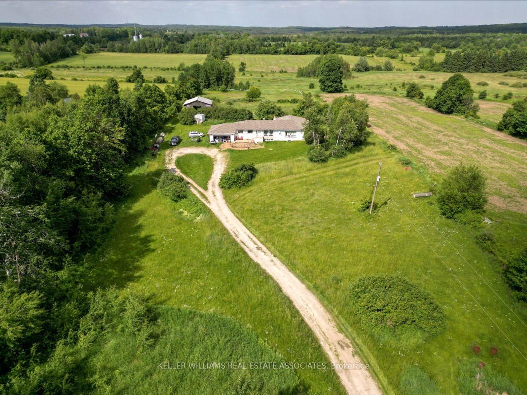 Photo 5 of 14149 Fourth Line Nassagaweya, Milton, Rural Nassagaweya — HOMEH