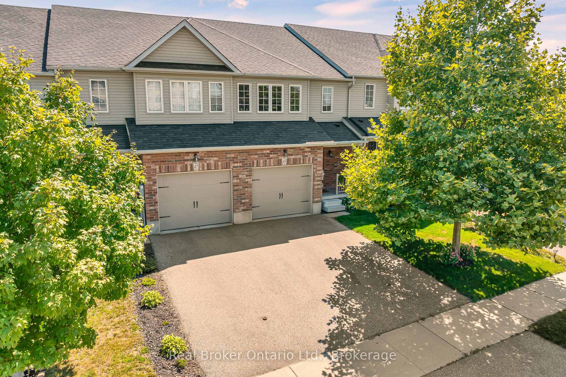 Photo 1 of 45 Wideman Boulevard, Guelph, Victoria North — HOMEH
