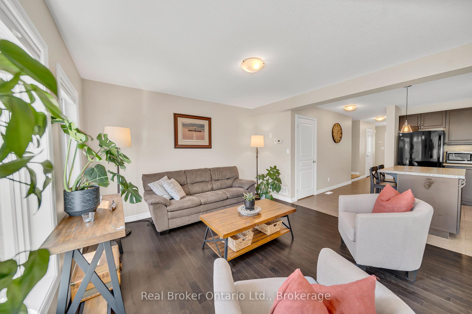 Photo 10 of 45 Wideman Boulevard, Guelph, Victoria North — HOMEH