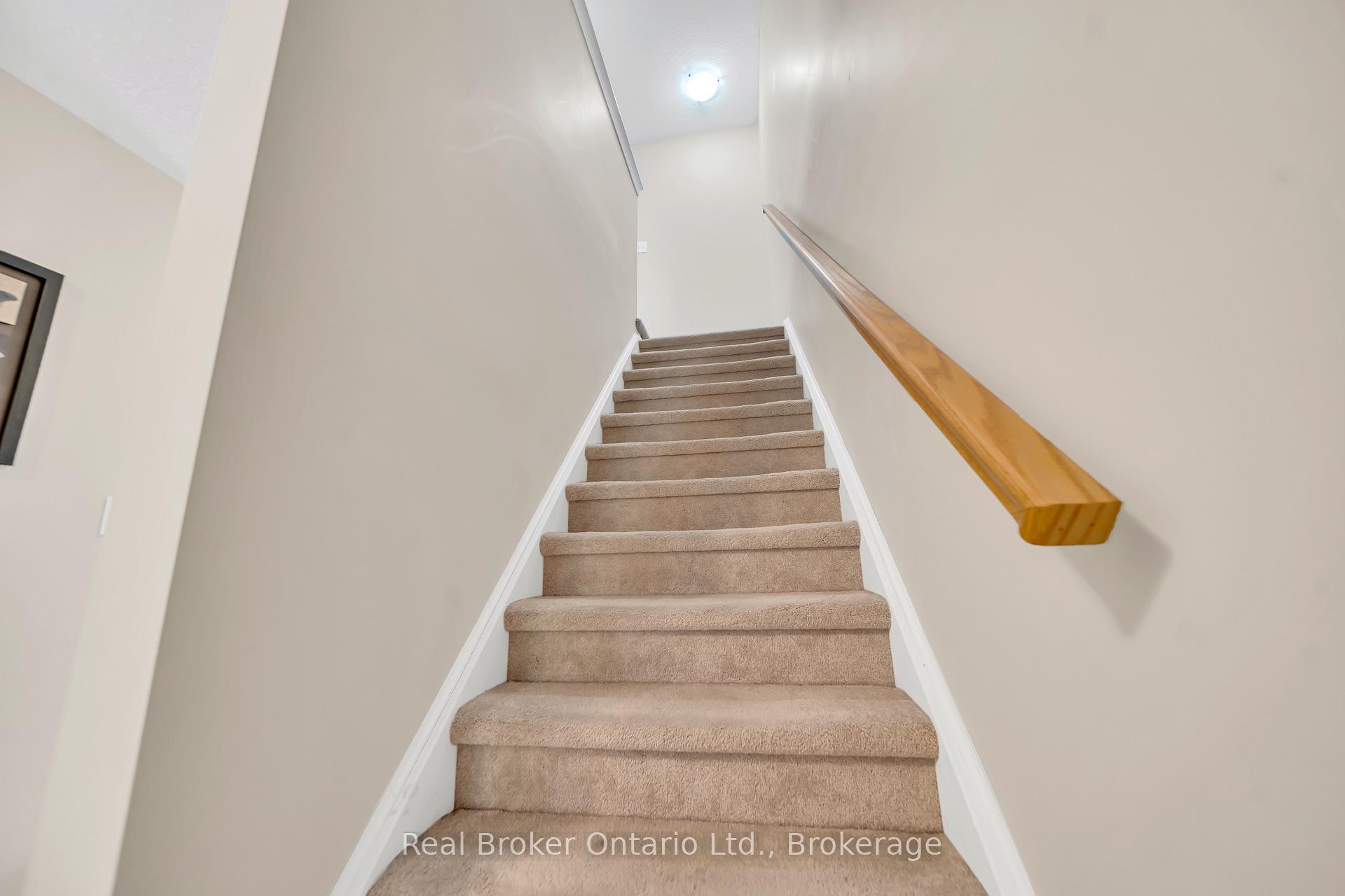 Photo 21 of 45 Wideman Boulevard, Guelph, Victoria North — HOMEH