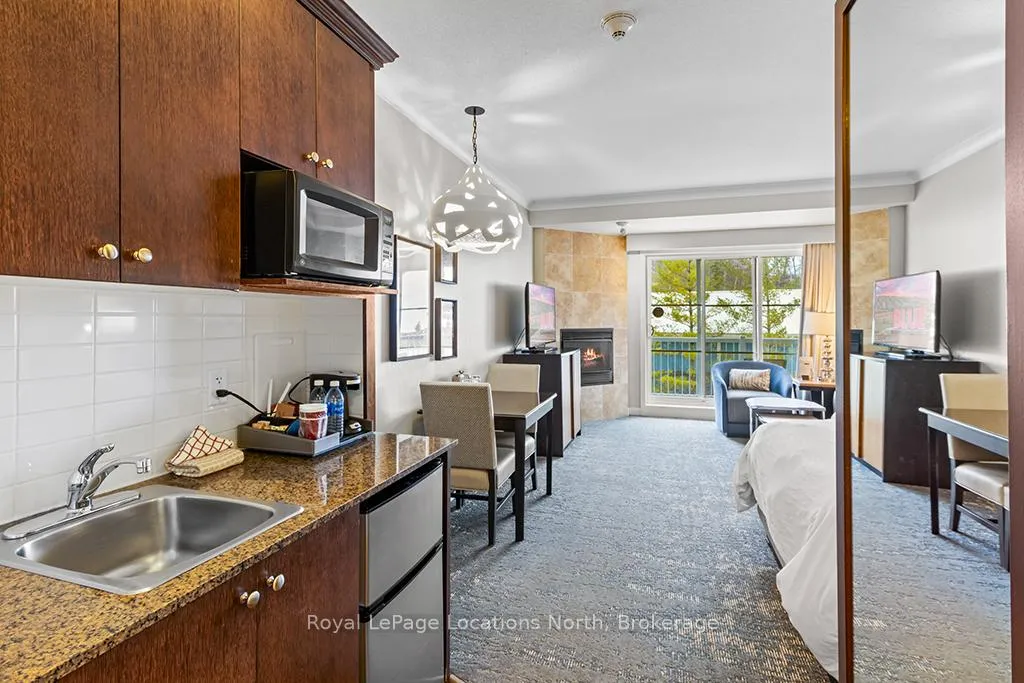 Photo 5 of Unit 313, 220 Gord Canning Drive, Blue Mountains — HOMEH