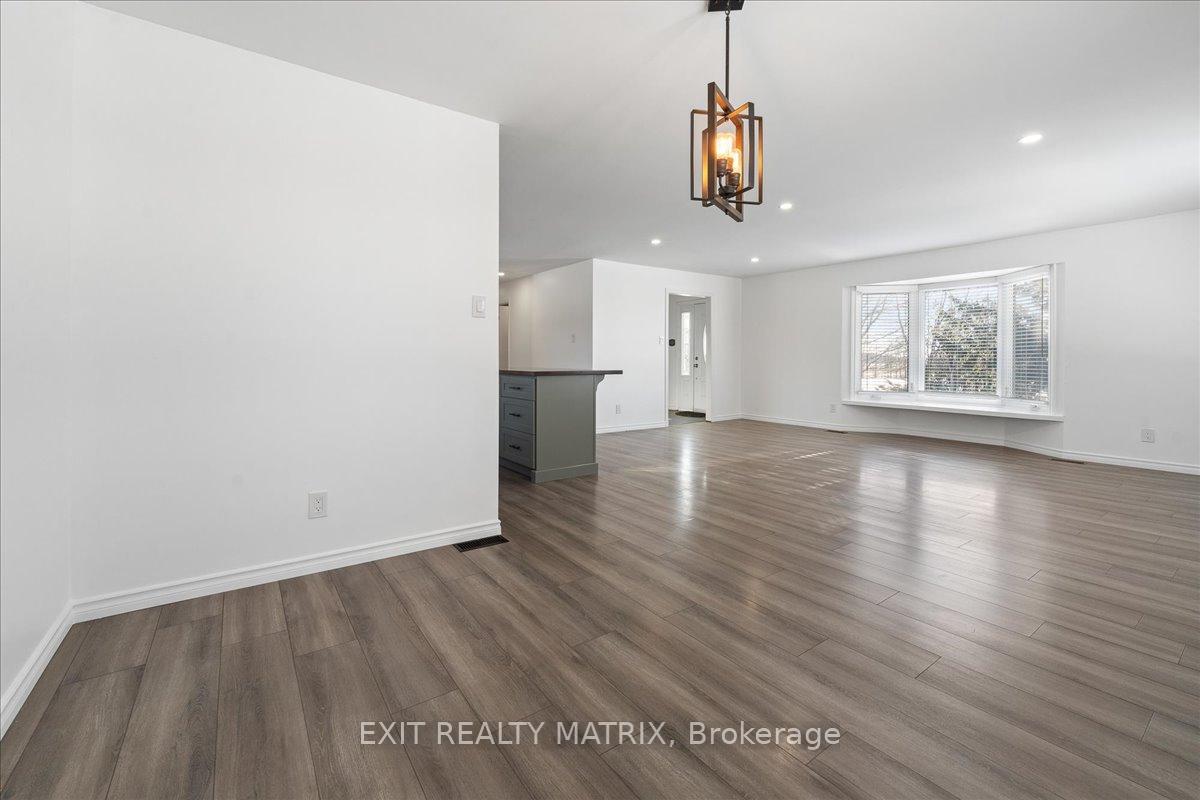 Photo 15 of 6945 Dalmeny Road, Ottawa, Osgoode Twp South of Reg Rd 6 — HOMEH