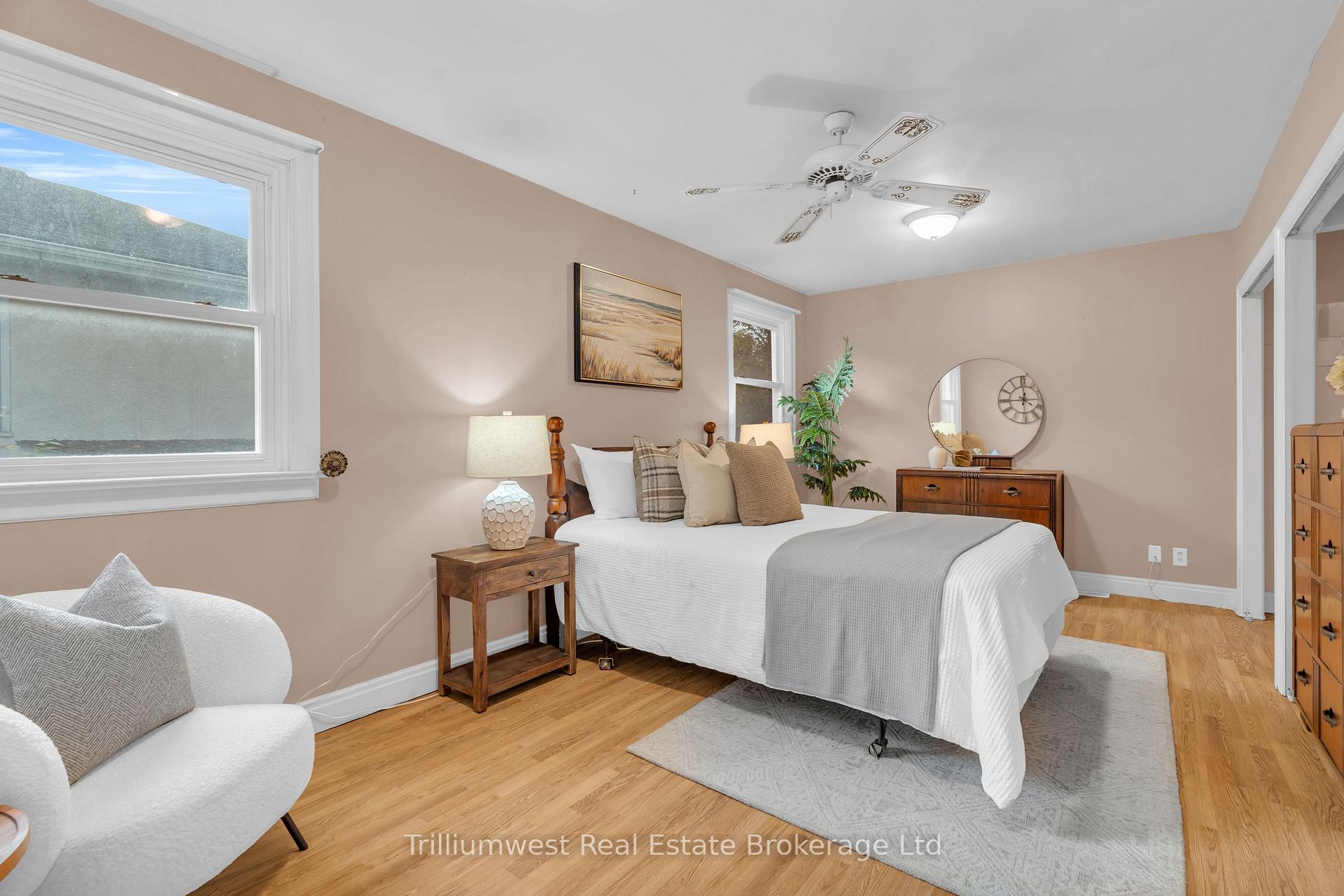 Photo 19 of 122 Metcalfe Street, Guelph, St. George's — HOMEH