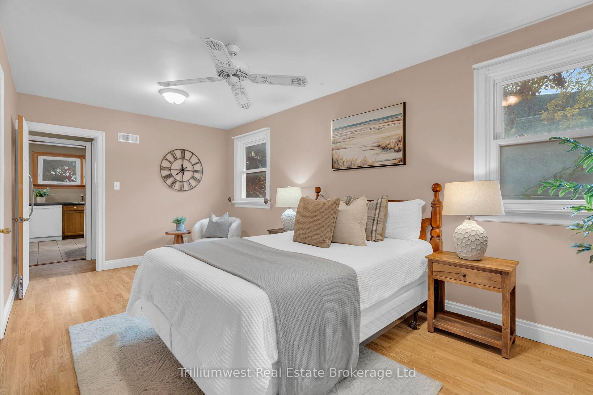 Photo 21 of 122 Metcalfe Street, Guelph, St. George's — HOMEH