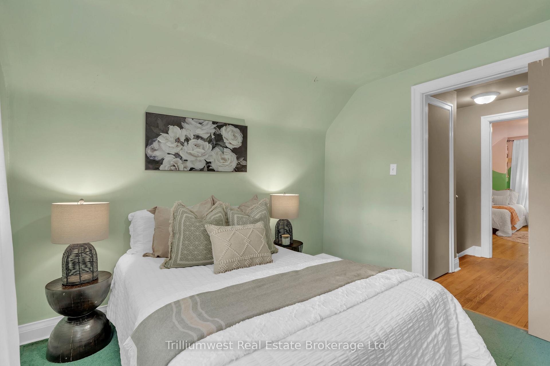 Photo 28 of 122 Metcalfe Street, Guelph, St. George's — HOMEH
