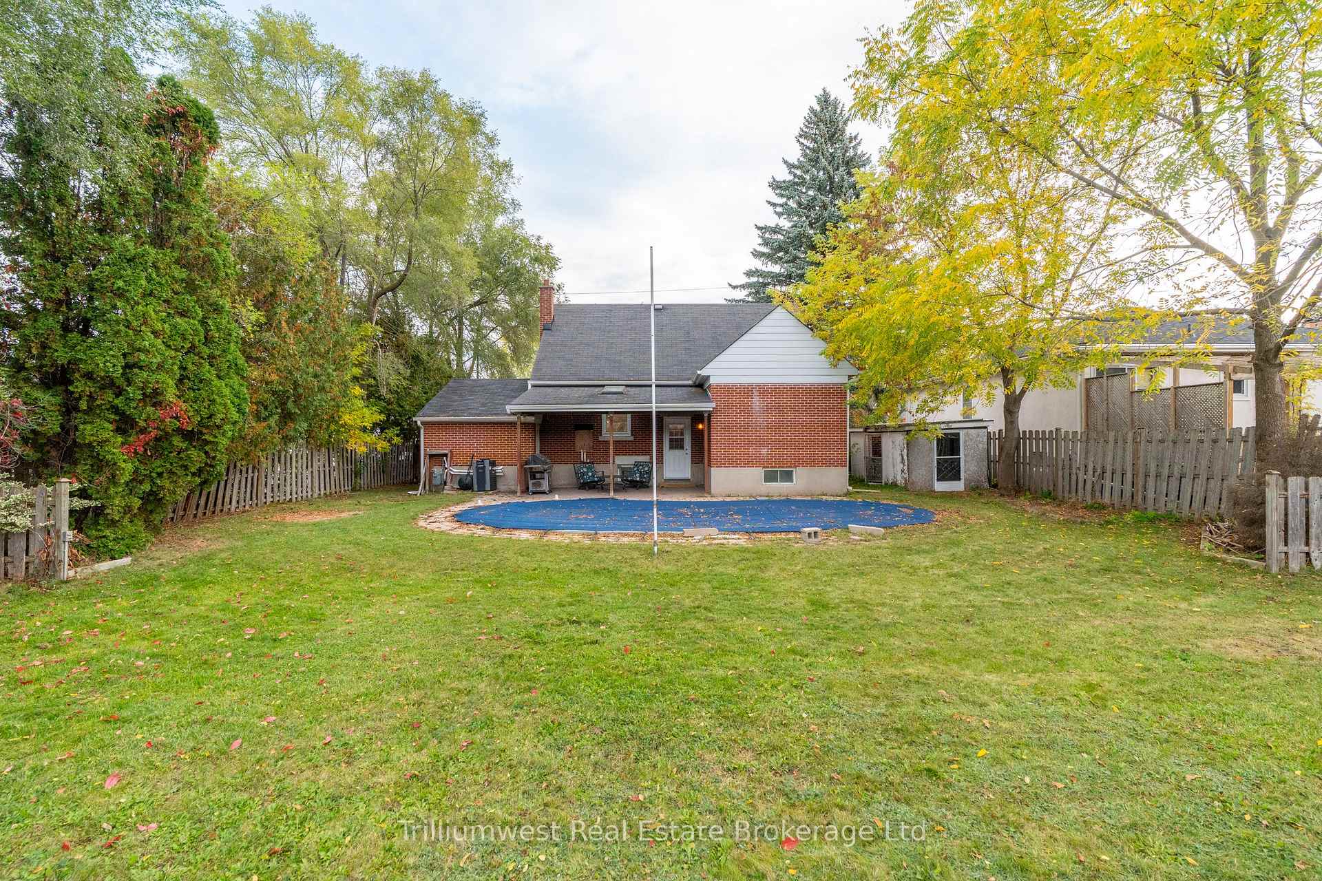 Photo 34 of 122 Metcalfe Street, Guelph, St. George's — HOMEH