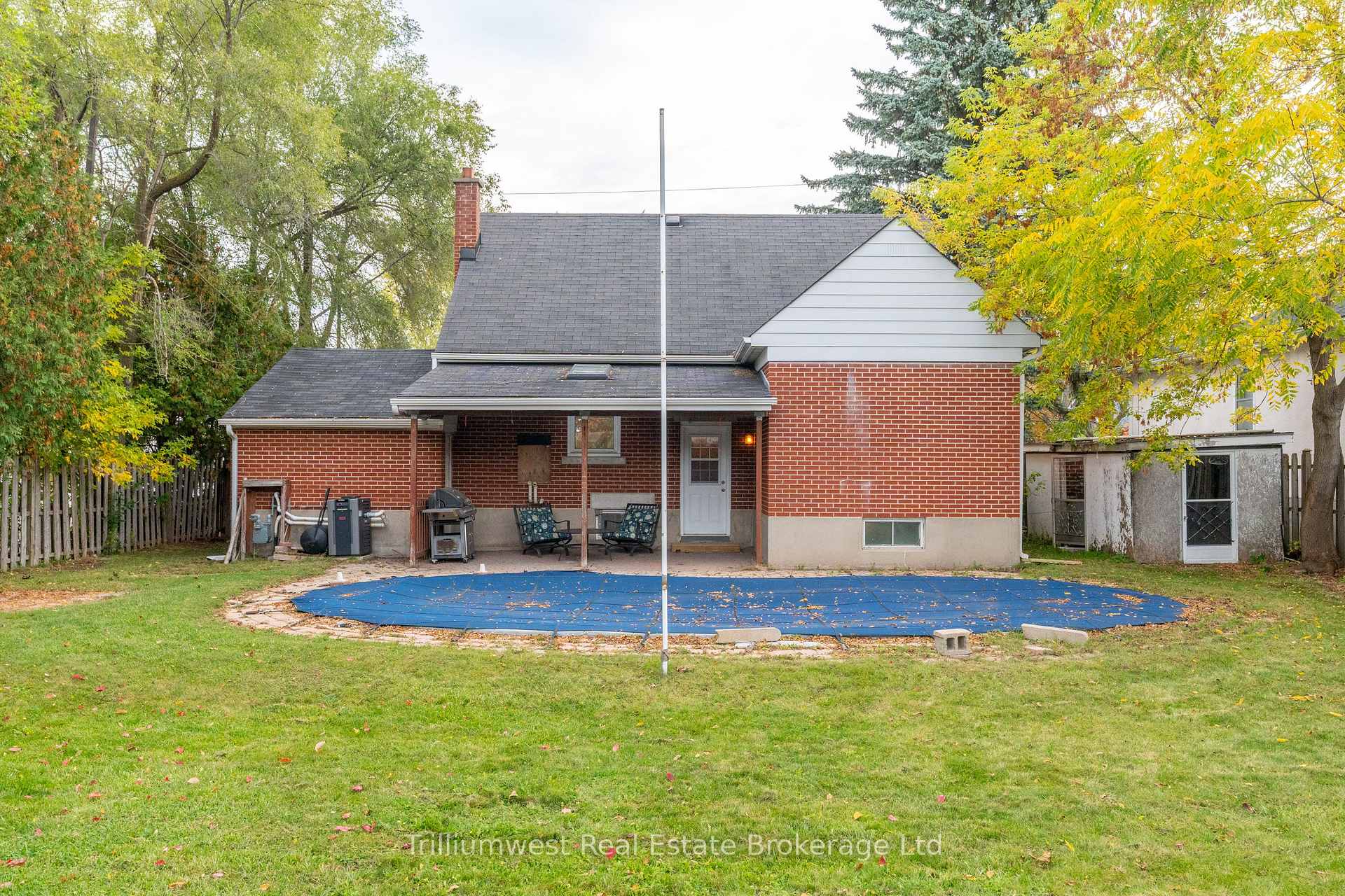 Photo 35 of 122 Metcalfe Street, Guelph, St. George's — HOMEH