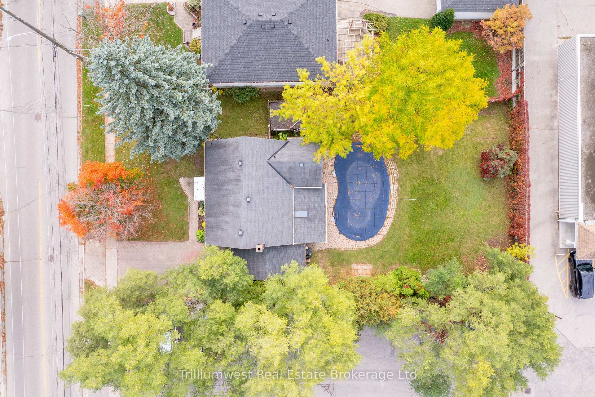 Photo 38 of 122 Metcalfe Street, Guelph, St. George's — HOMEH