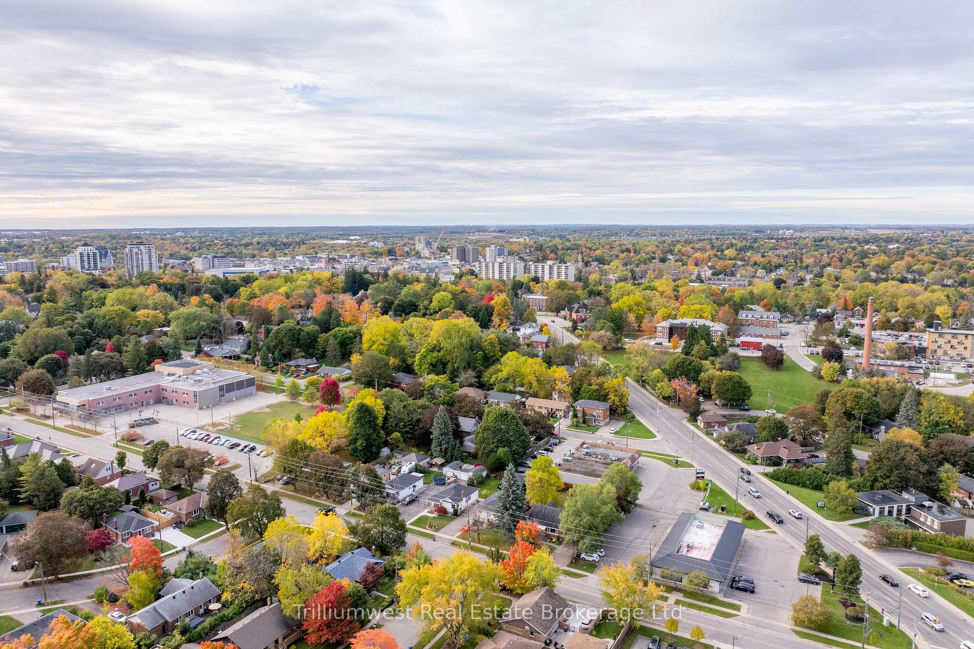 Photo 42 of 122 Metcalfe Street, Guelph, St. George's — HOMEH
