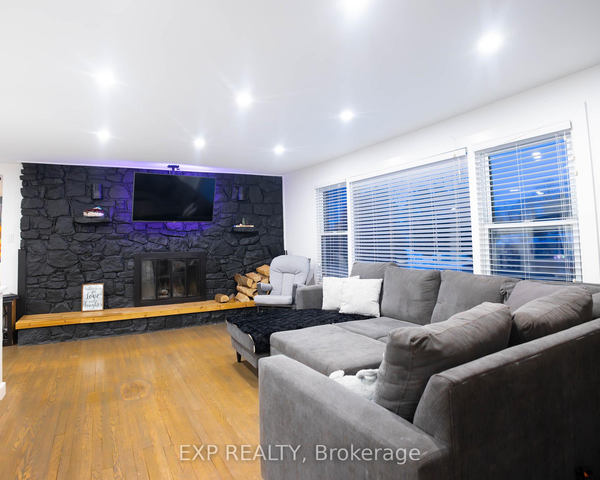 Photo 4 of 6543 Golden Ash Lane, Ottawa, Greely — HOMEH