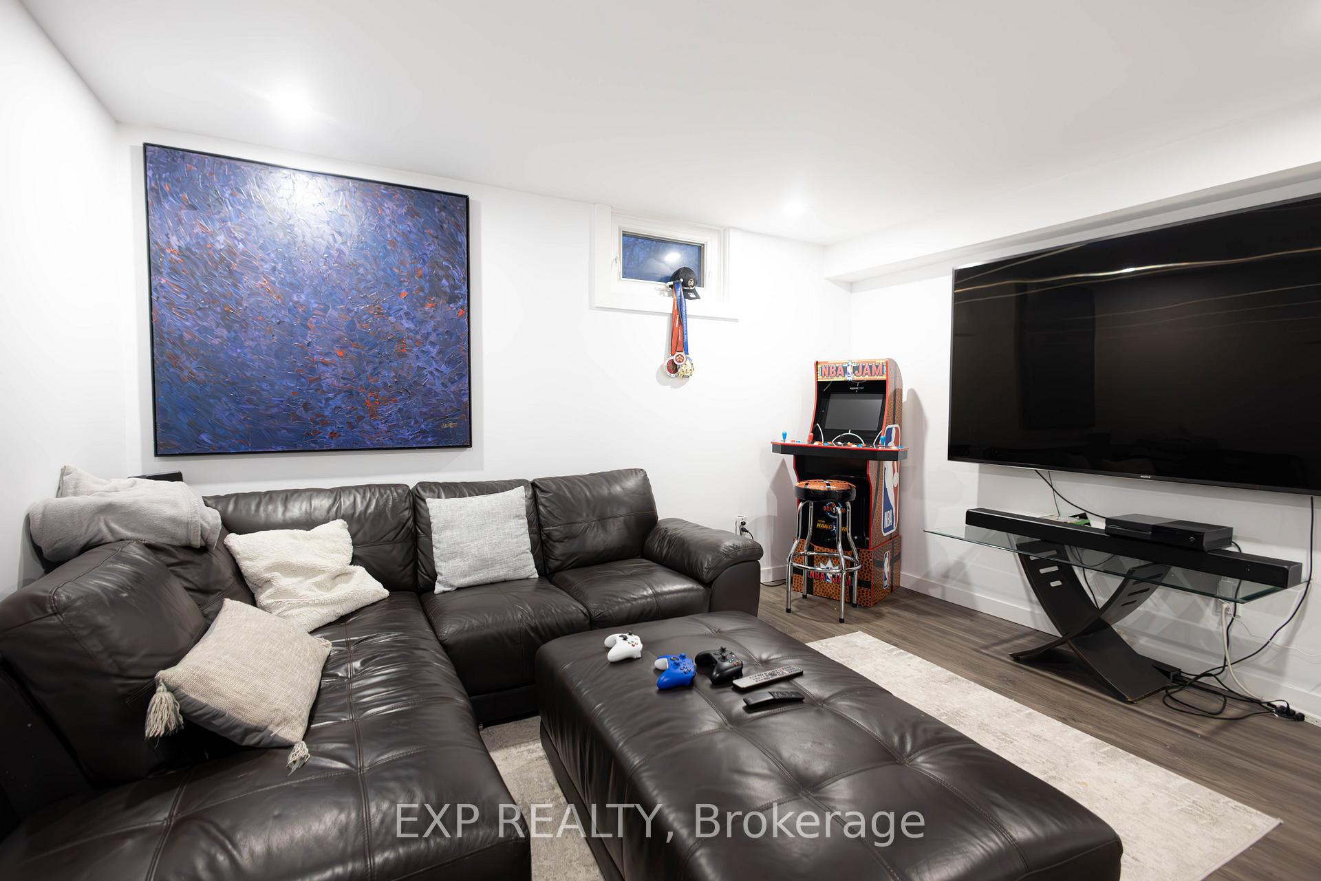 Photo 11 of 6543 Golden Ash Lane, Ottawa, Greely — HOMEH