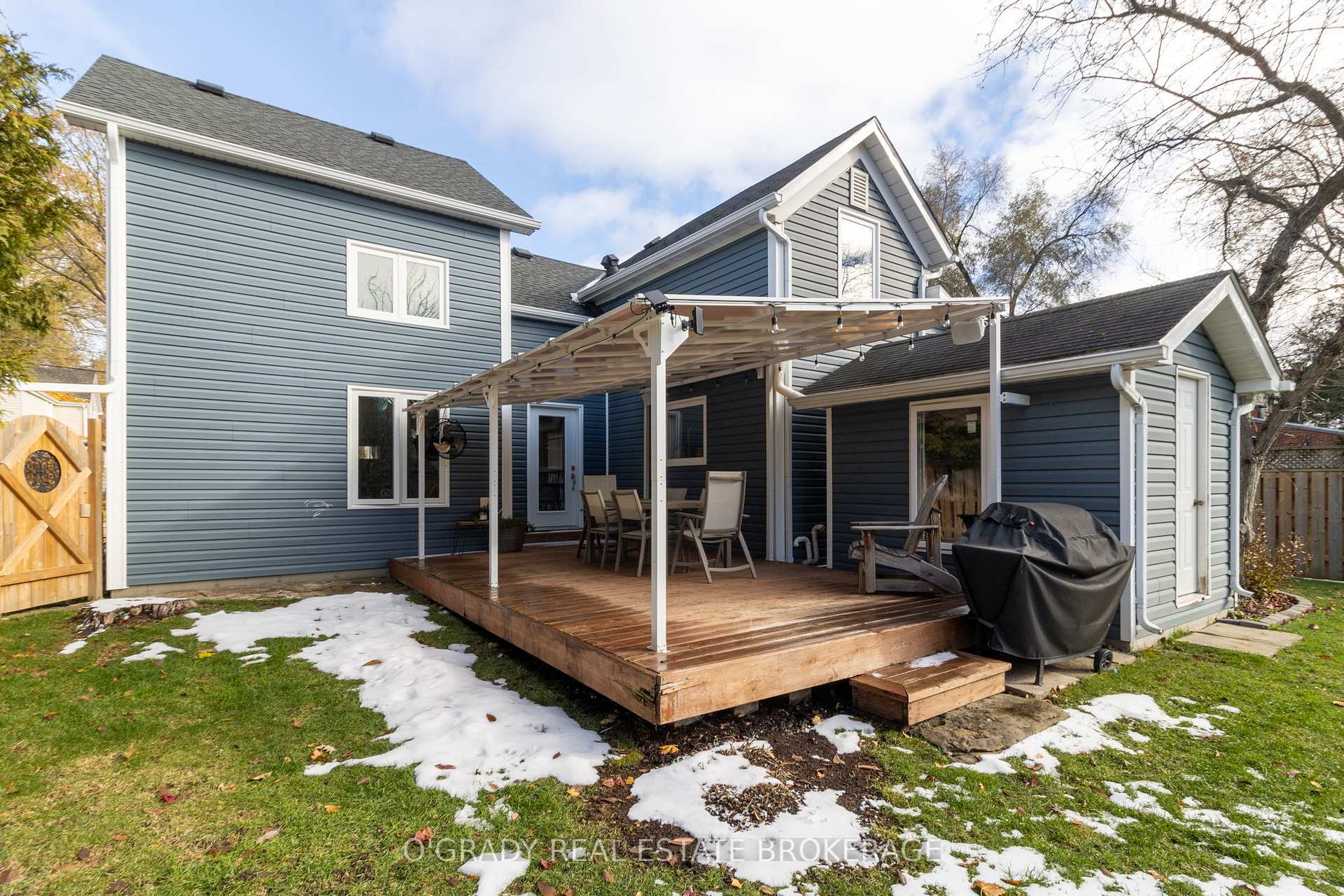 Photo 11 of 58 Murray Street, Brockville — HOMEH