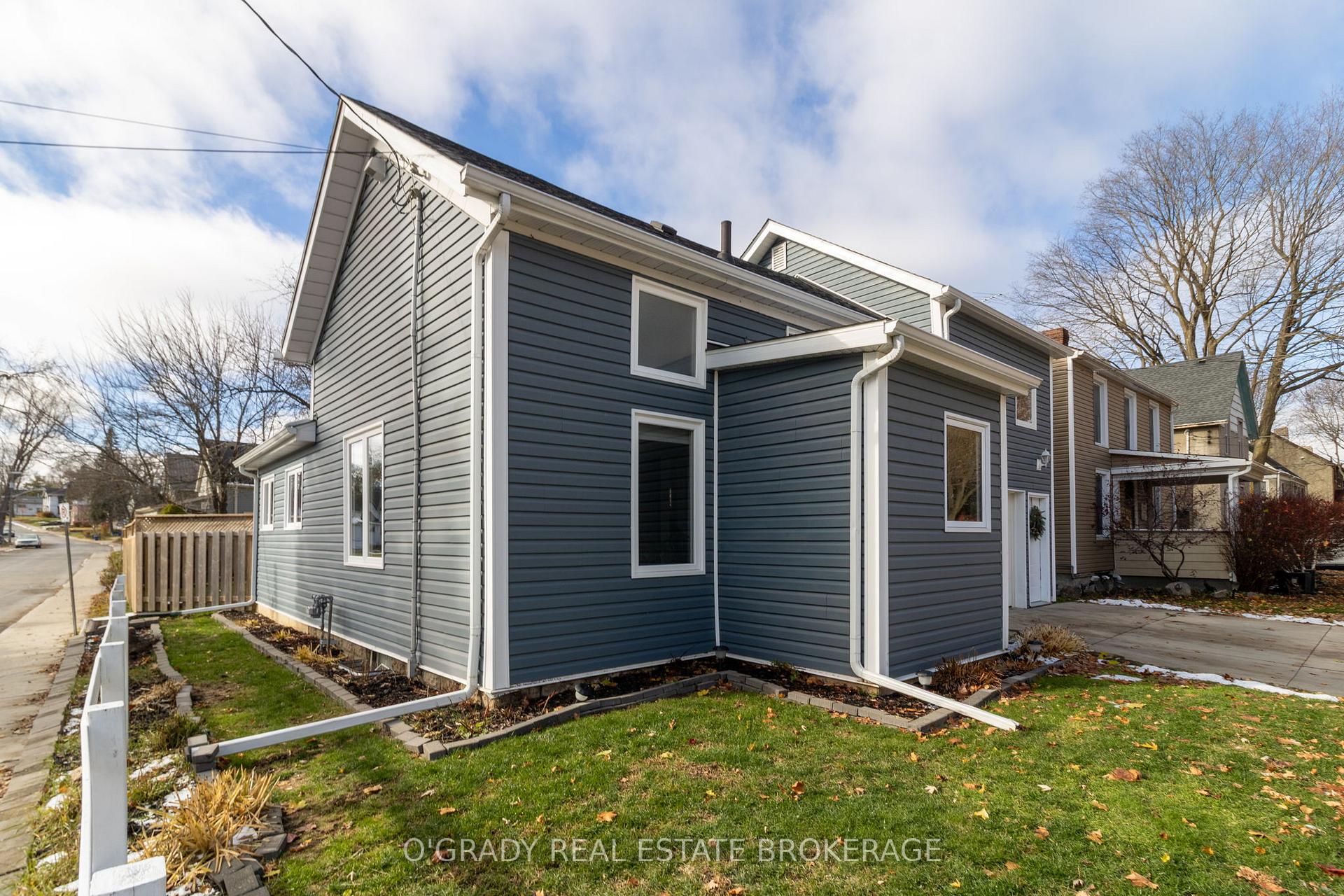 Photo 8 of 58 Murray Street, Brockville — HOMEH