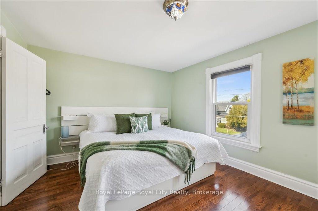 Photo 27 of 572 Woolwich Street, Guelph, Exhibition Park — HOMEH