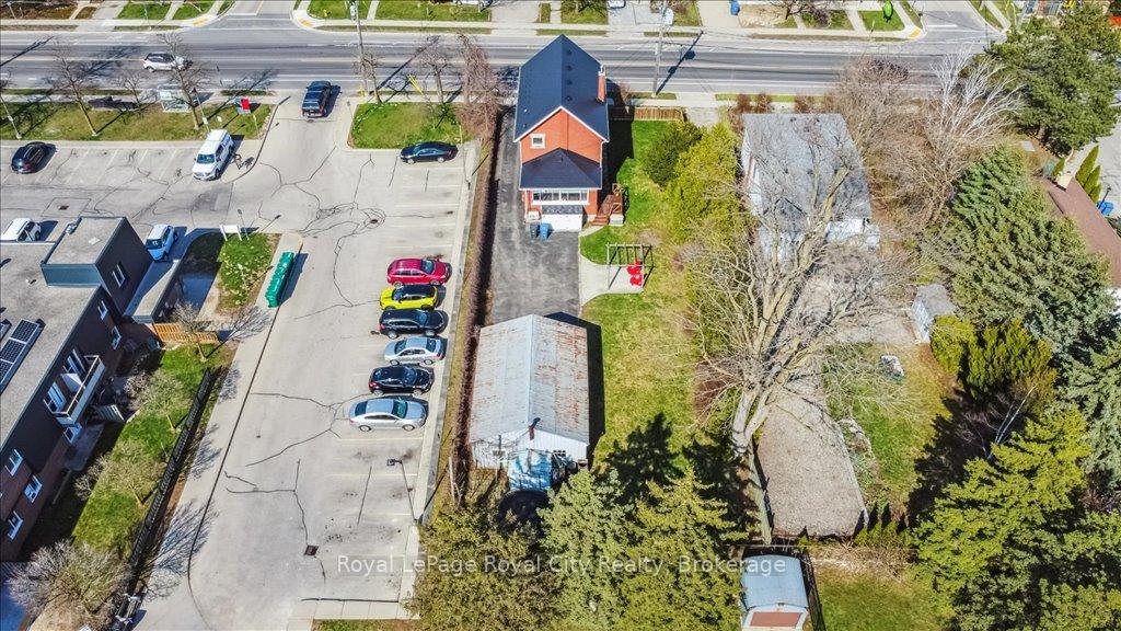 Photo 34 of 572 Woolwich Street, Guelph, Exhibition Park — HOMEH