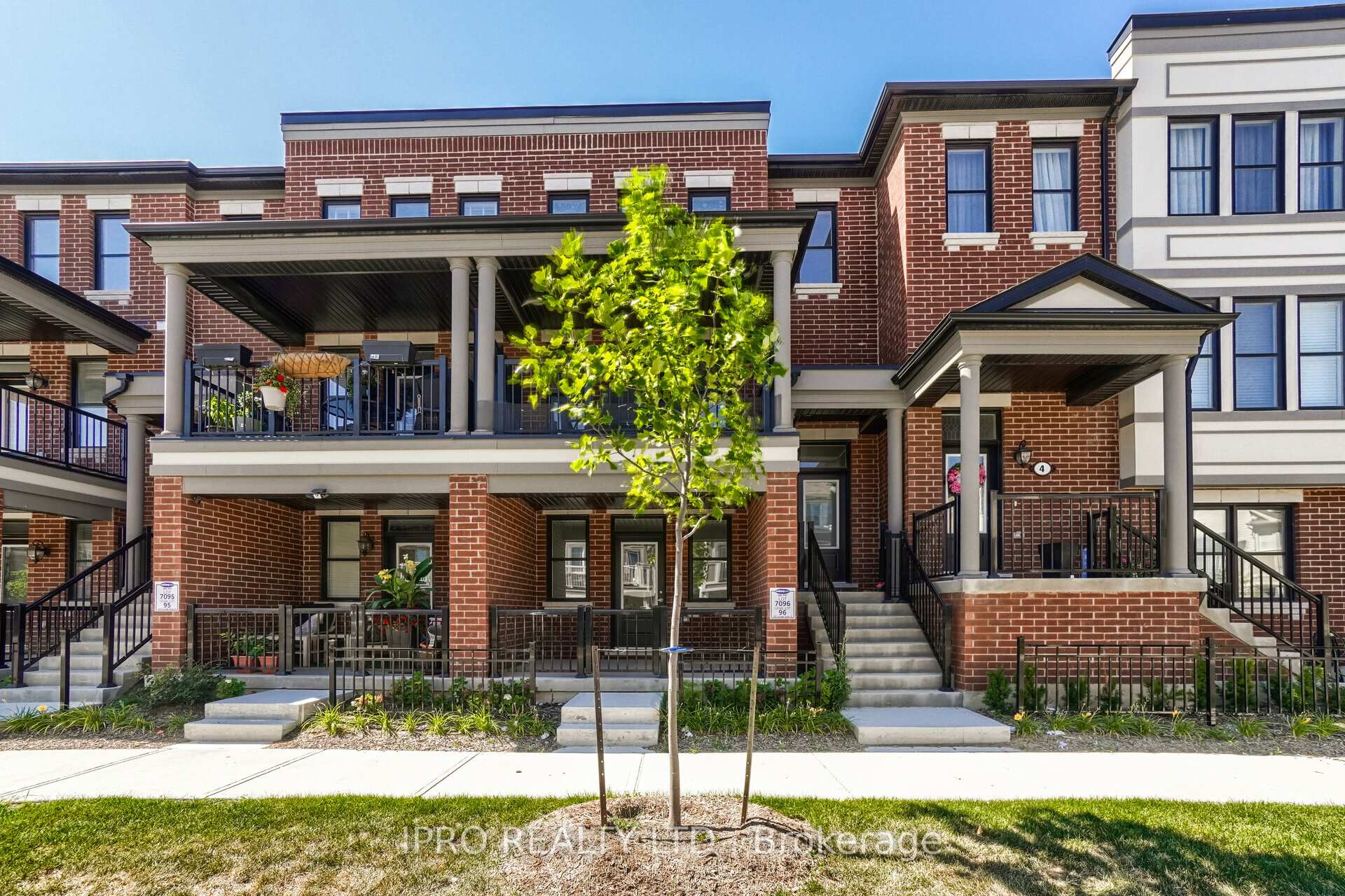 Photo 1 of Unit 3, 1285 Sycamore Gardens, Milton, Cobban — HOMEH