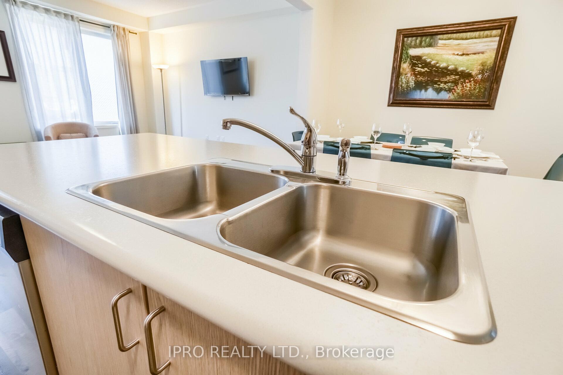 Photo 12 of Unit 3, 1285 Sycamore Gardens, Milton, Cobban — HOMEH