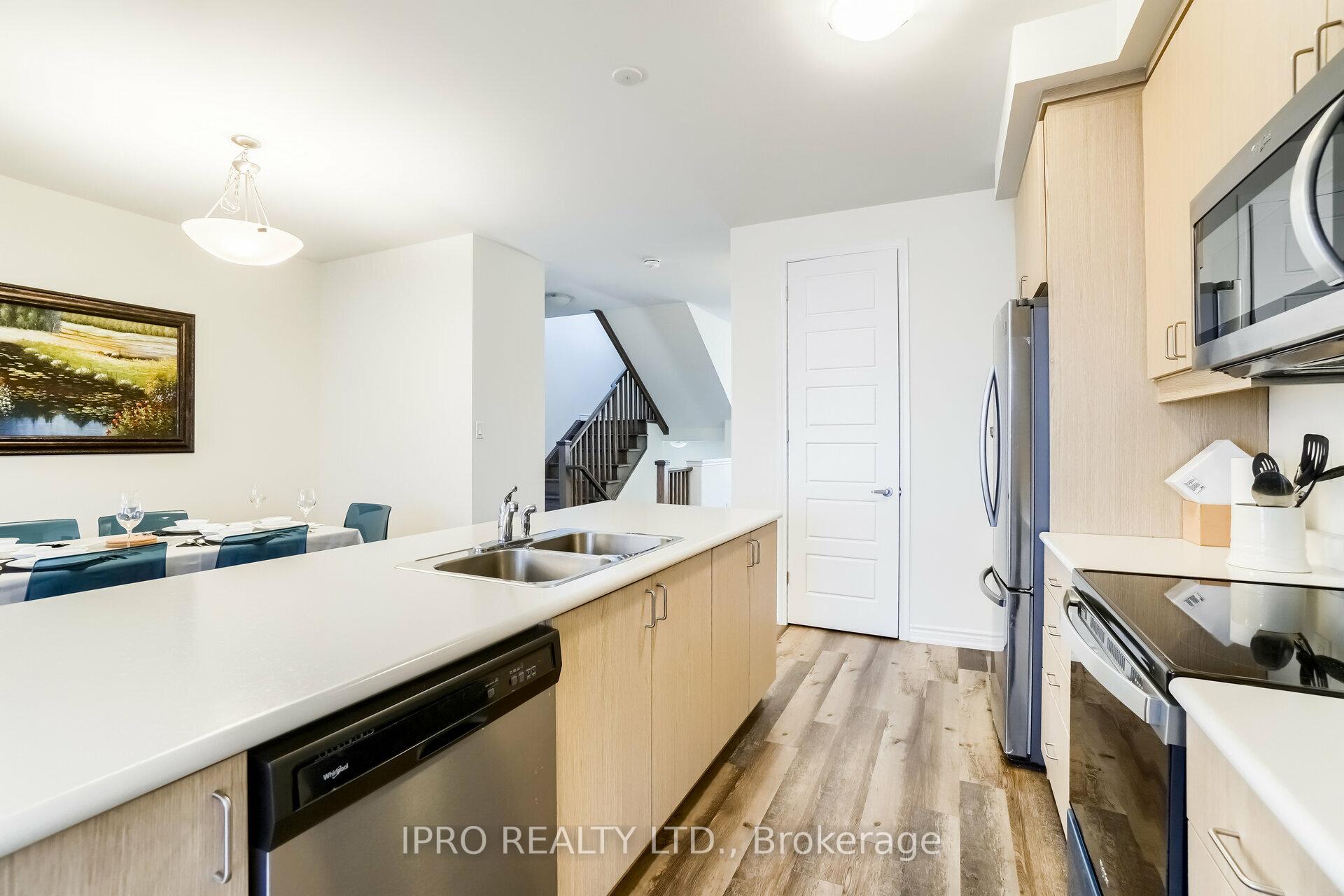 Photo 13 of Unit 3, 1285 Sycamore Gardens, Milton, Cobban — HOMEH