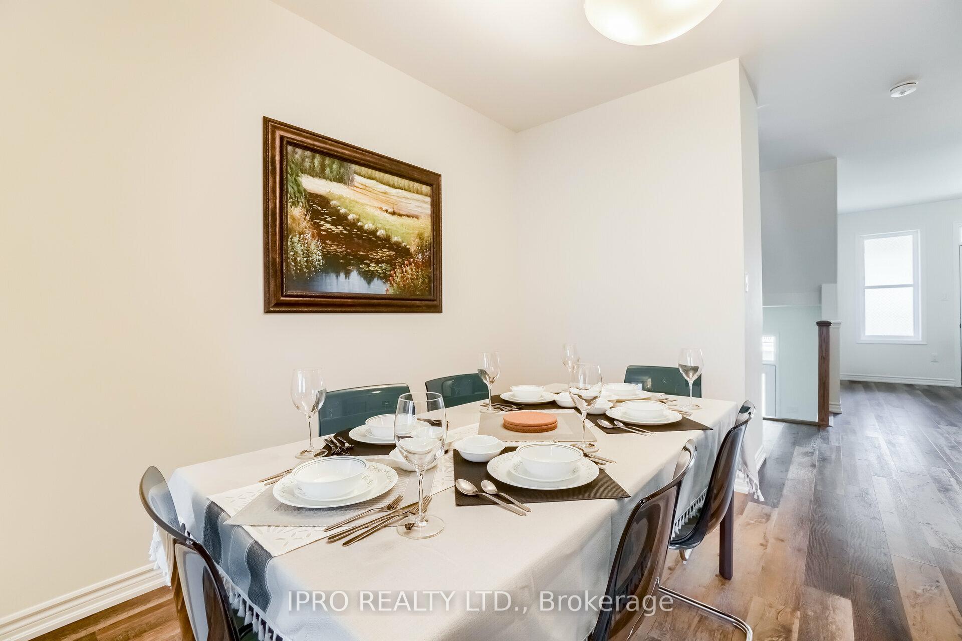 Photo 15 of Unit 3, 1285 Sycamore Gardens, Milton, Cobban — HOMEH
