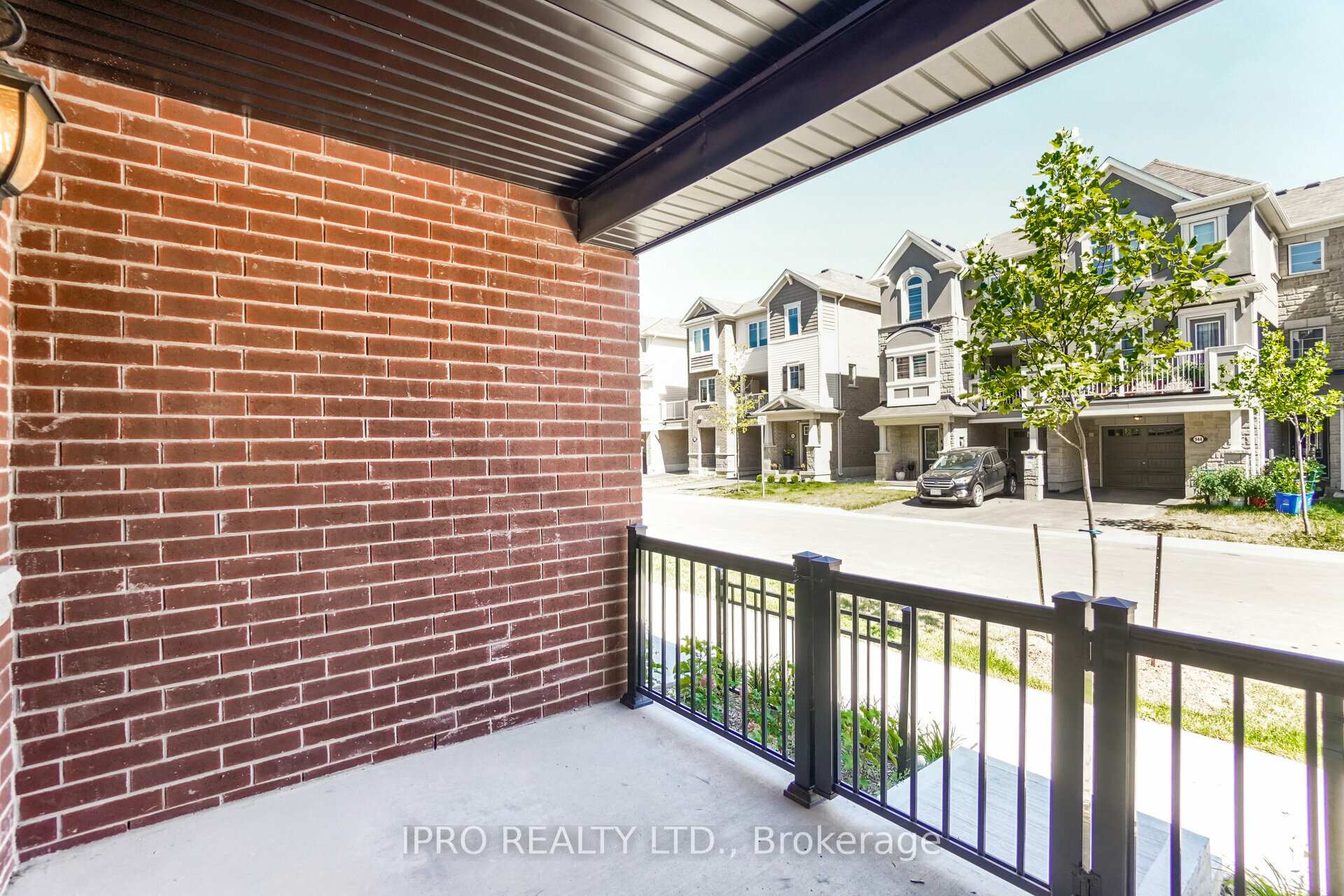Photo 34 of Unit 3, 1285 Sycamore Gardens, Milton, Cobban — HOMEH