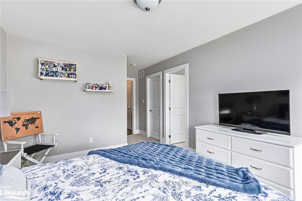 Photo 34 of 104 Red Pine Street, Blue Mountains — HOMEH