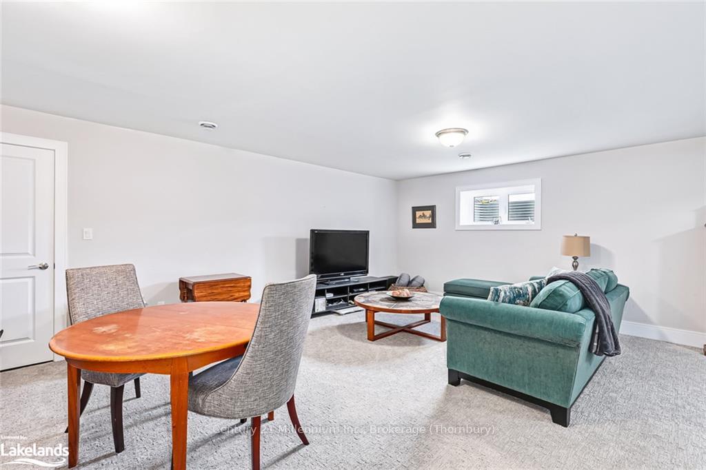 Photo 39 of 104 Red Pine Street, Blue Mountains — HOMEH