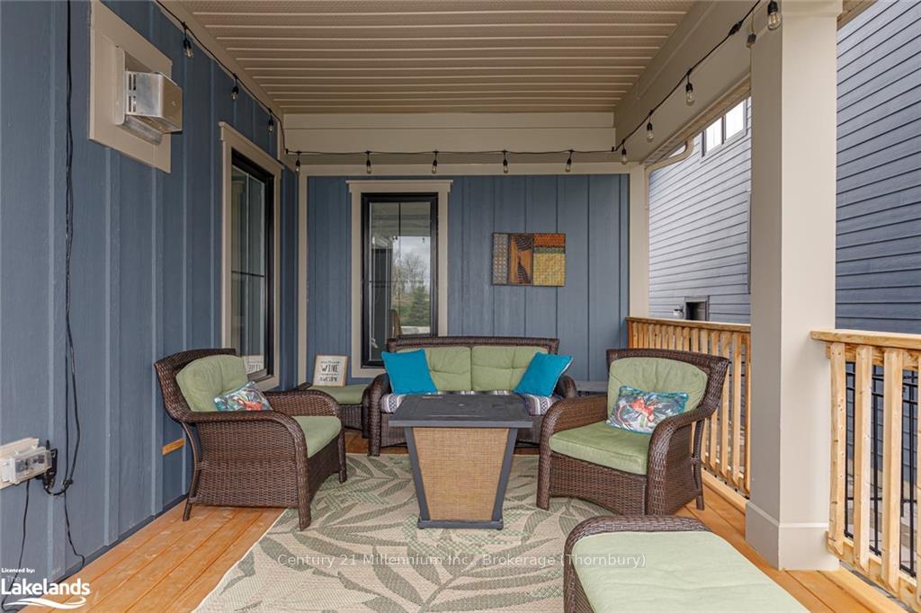 Photo 44 of 104 Red Pine Street, Blue Mountains — HOMEH