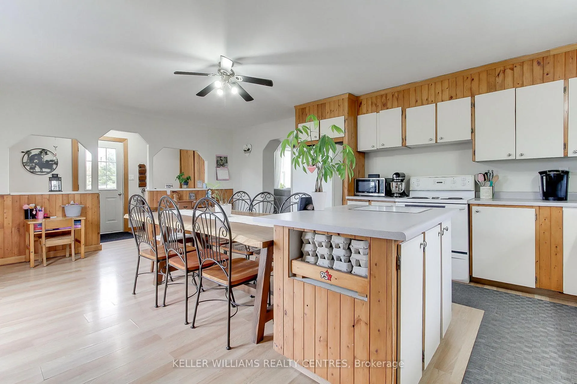Photo 5 of 1010 Concession 13 Road, Brock, Rural Brock — HOMEH
