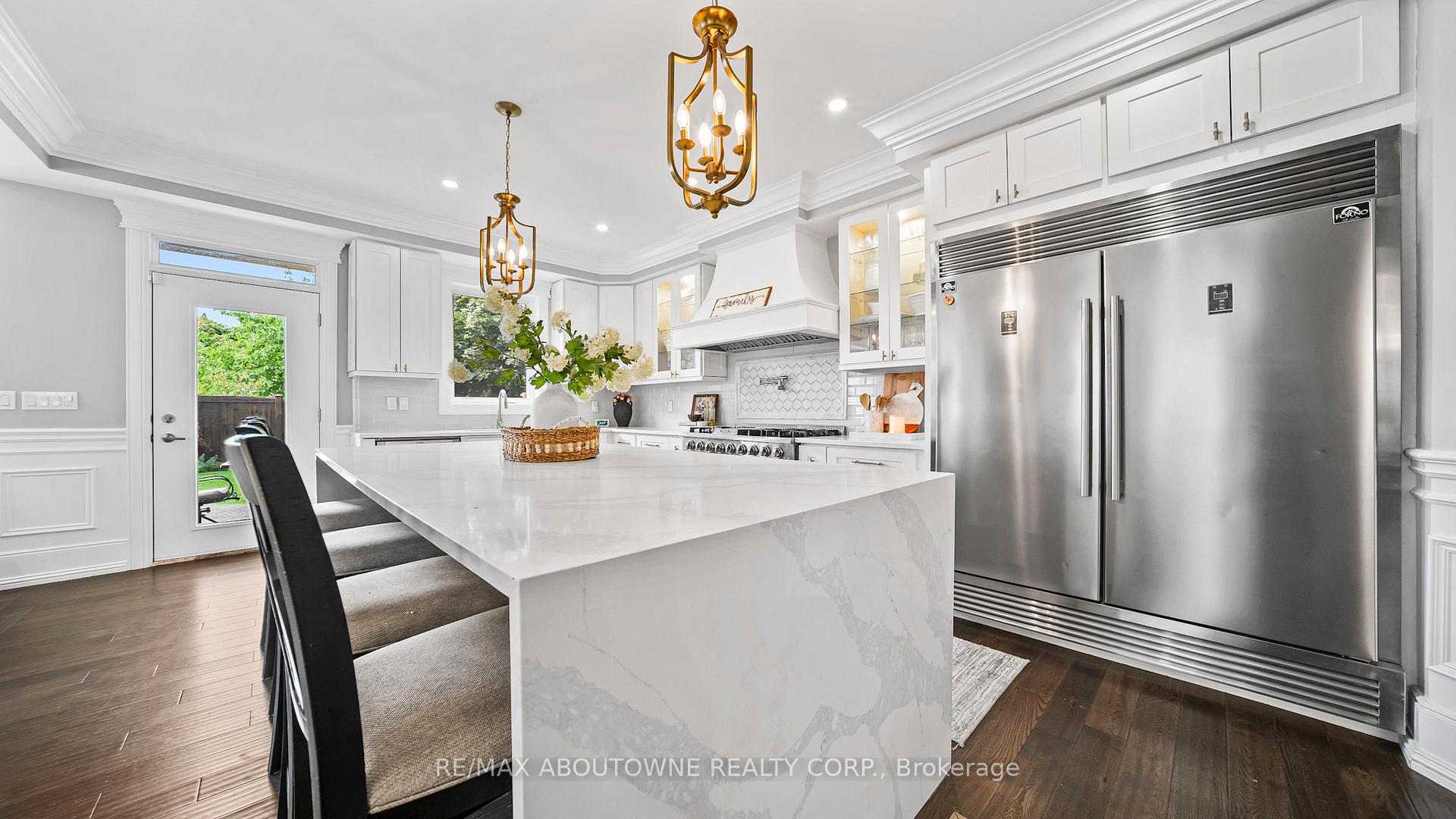 Photo 10 of 11 John Murray Street, Hamilton, Stoney Creek Mountain — HOMEH