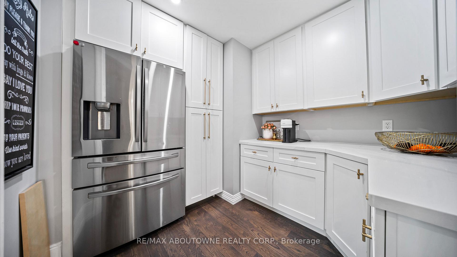 Photo 14 of 11 John Murray Street, Hamilton, Stoney Creek Mountain — HOMEH