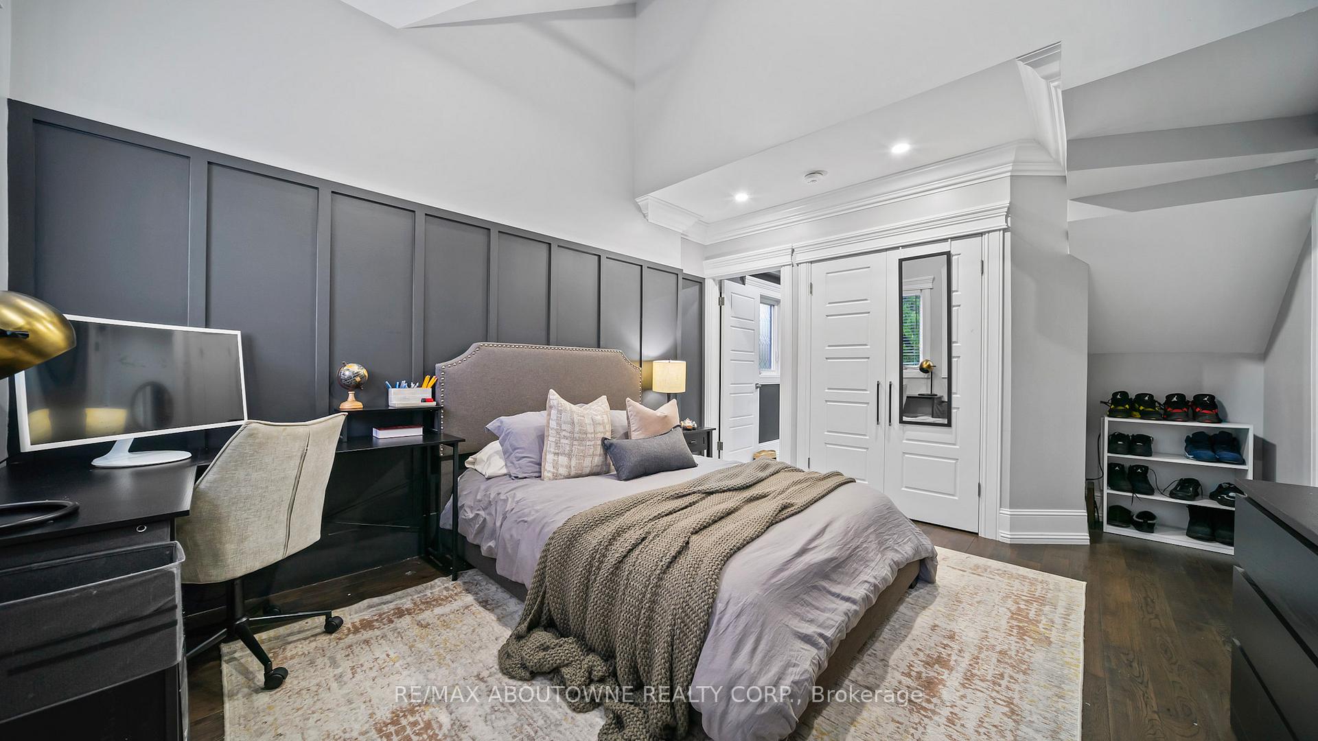 Photo 18 of 11 John Murray Street, Hamilton, Stoney Creek Mountain — HOMEH