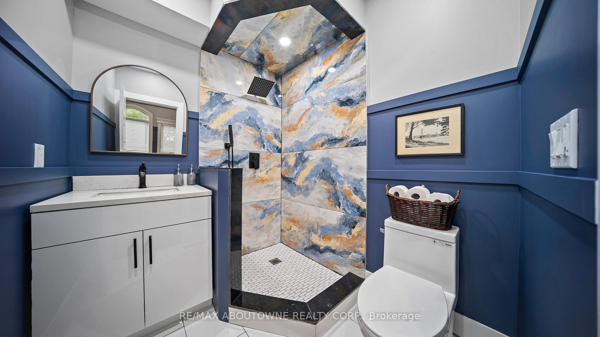 Photo 21 of 11 John Murray Street, Hamilton, Stoney Creek Mountain — HOMEH