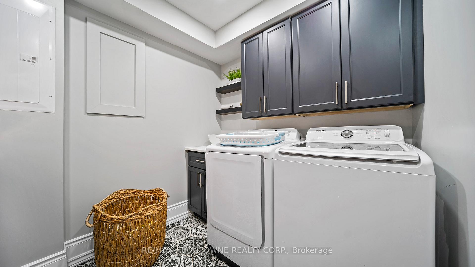 Photo 23 of 11 John Murray Street, Hamilton, Stoney Creek Mountain — HOMEH