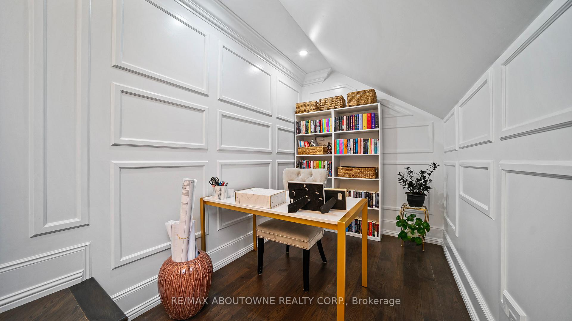 Photo 29 of 11 John Murray Street, Hamilton, Stoney Creek Mountain — HOMEH