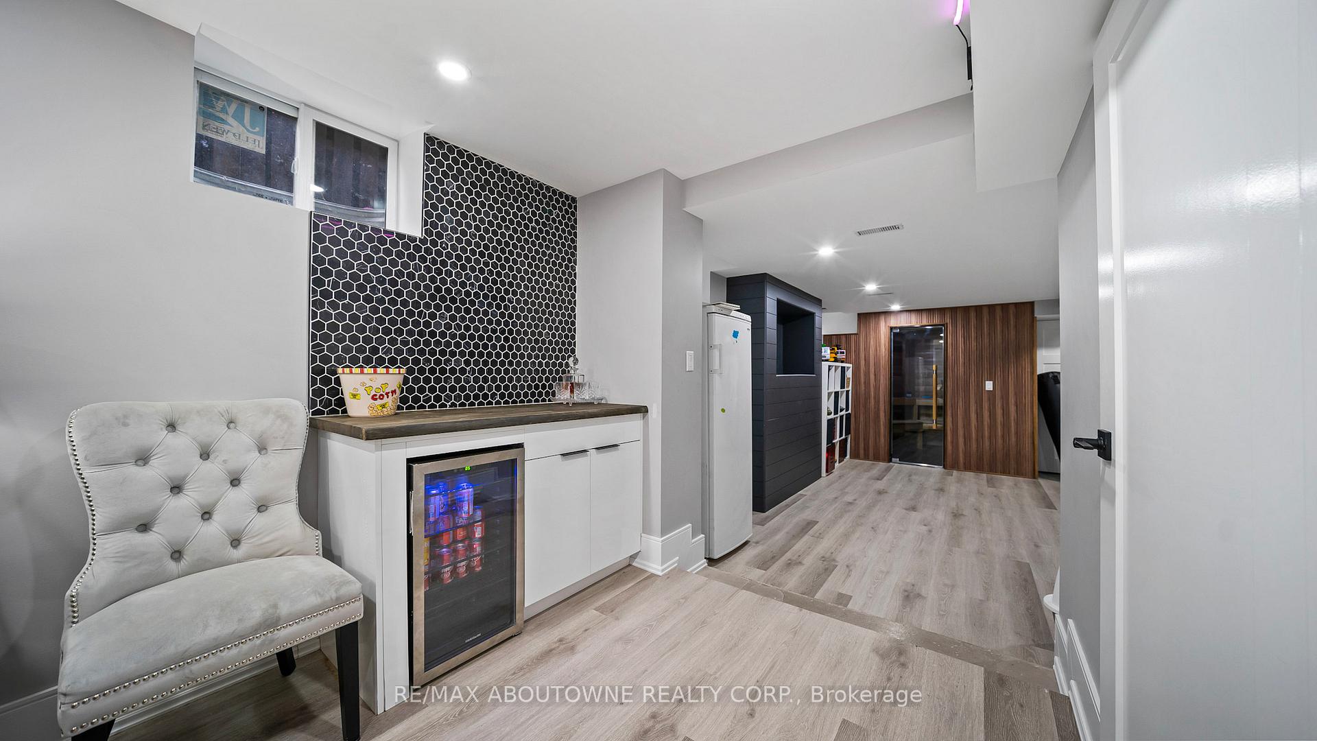 Photo 42 of 11 John Murray Street, Hamilton, Stoney Creek Mountain — HOMEH