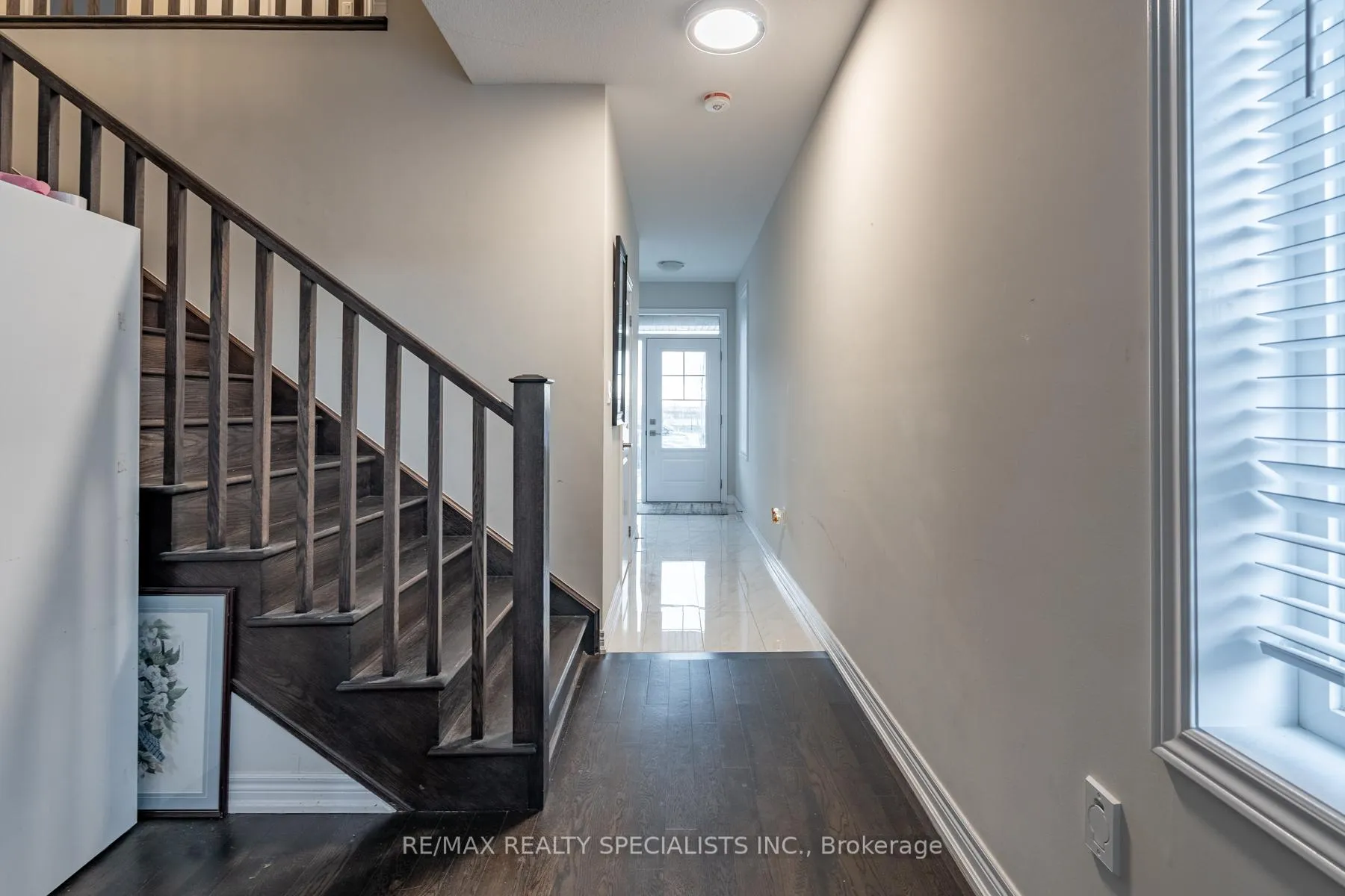 Photo 4 of 51 Starfire Crescent, Hamilton, Fruitland — HOMEH