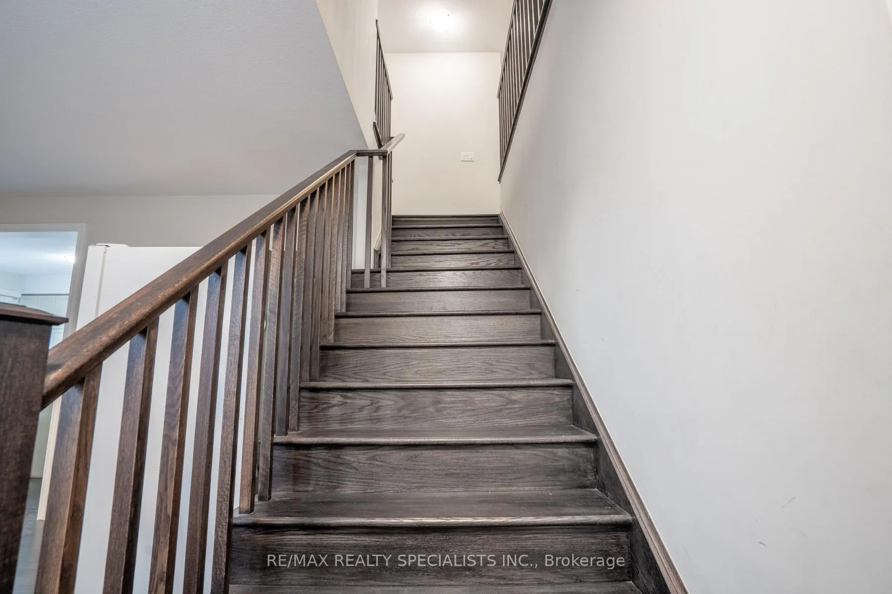 Photo 12 of 51 Starfire Crescent, Hamilton, Fruitland — HOMEH
