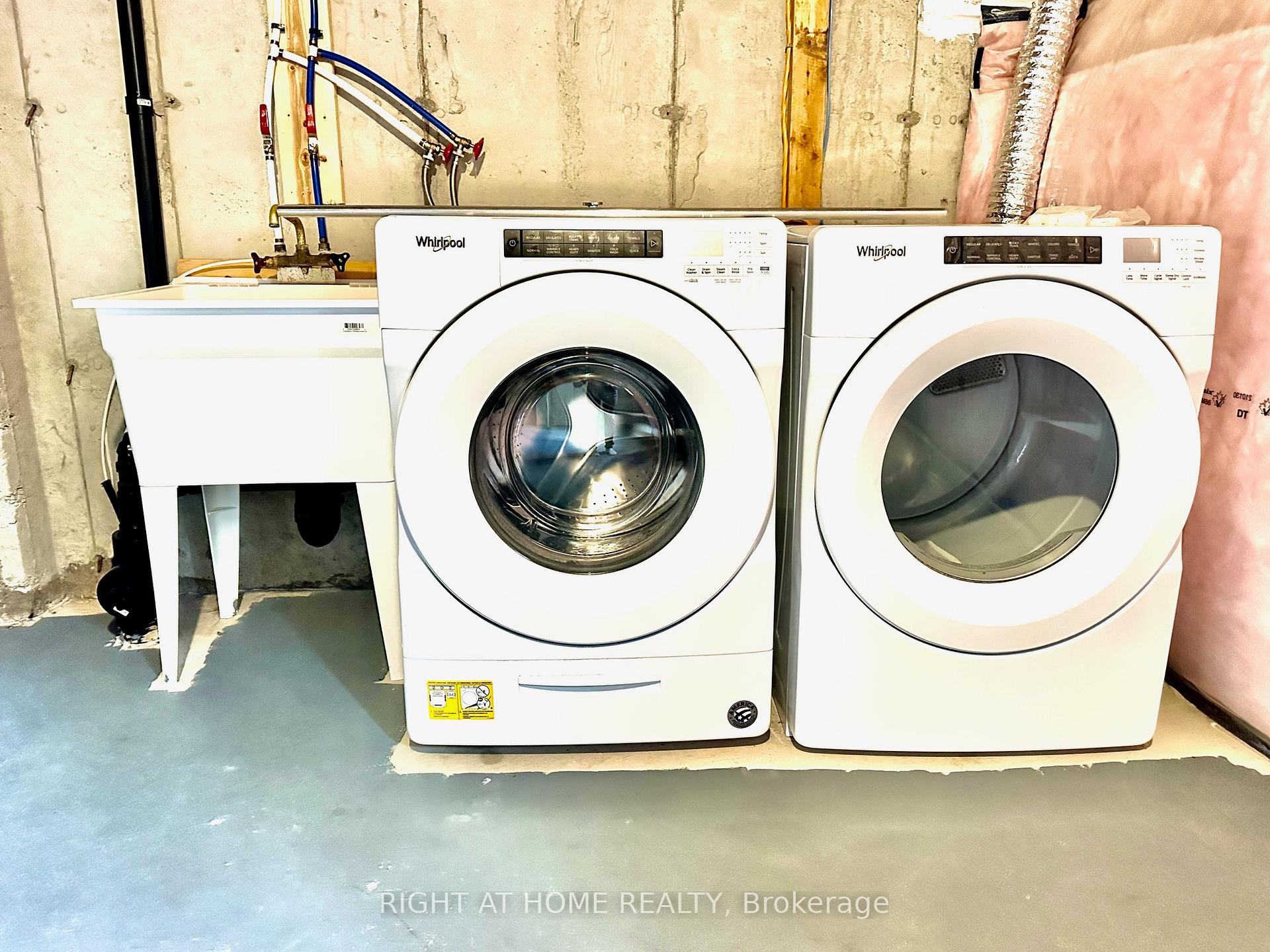 Photo 22 of Unit 6, 113 Hartley Avenue, Brant, Paris — HOMEH