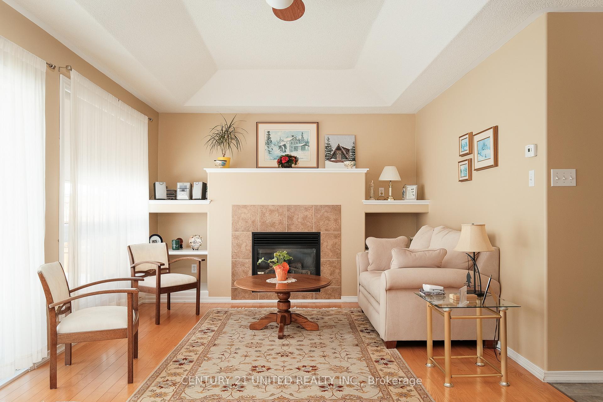 Photo 8 of 915 Ralphson Crescent, Peterborough, Otonabee Ward 1 — HOMEH