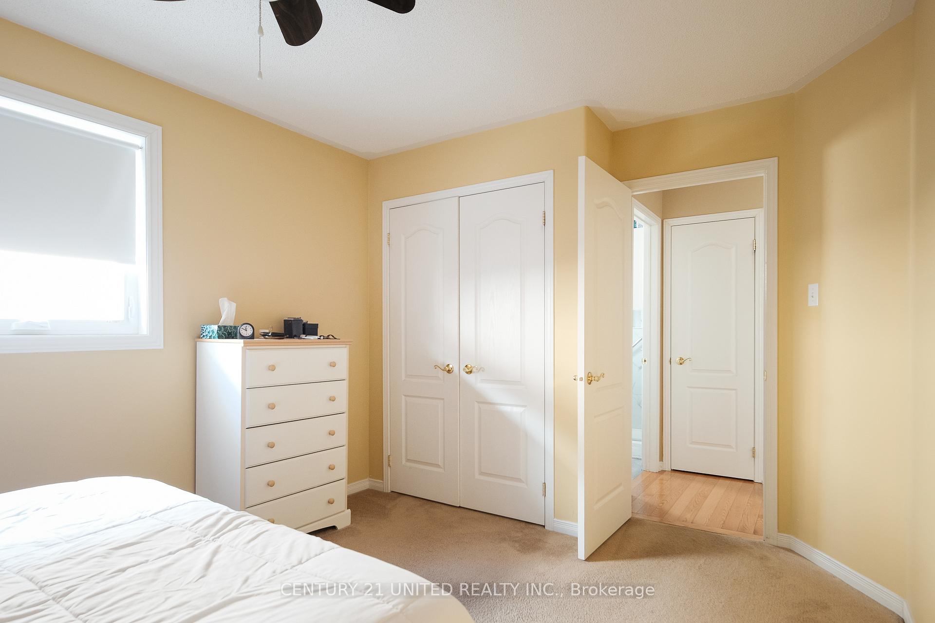 Photo 13 of 915 Ralphson Crescent, Peterborough, Otonabee Ward 1 — HOMEH