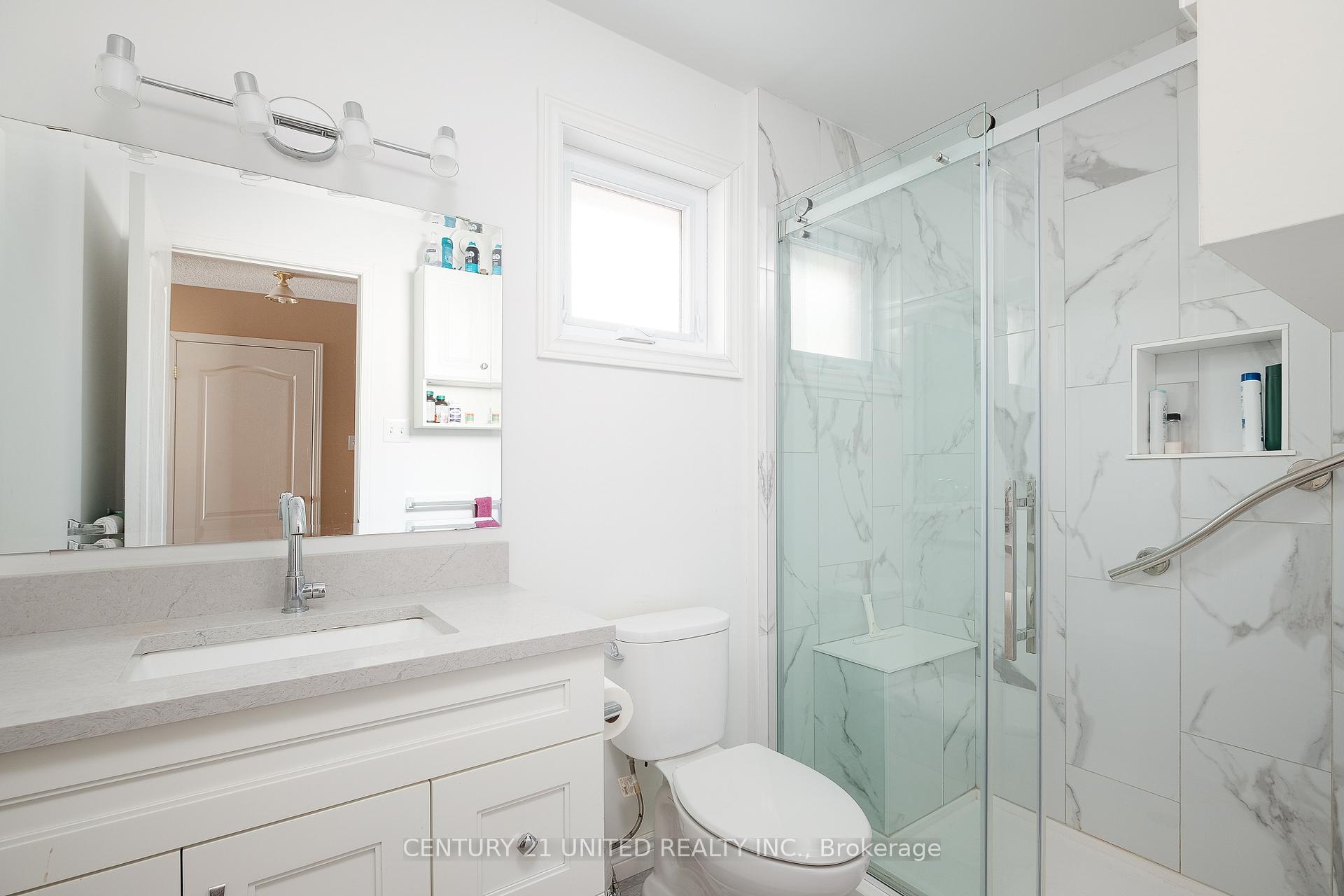 Photo 14 of 915 Ralphson Crescent, Peterborough, Otonabee Ward 1 — HOMEH